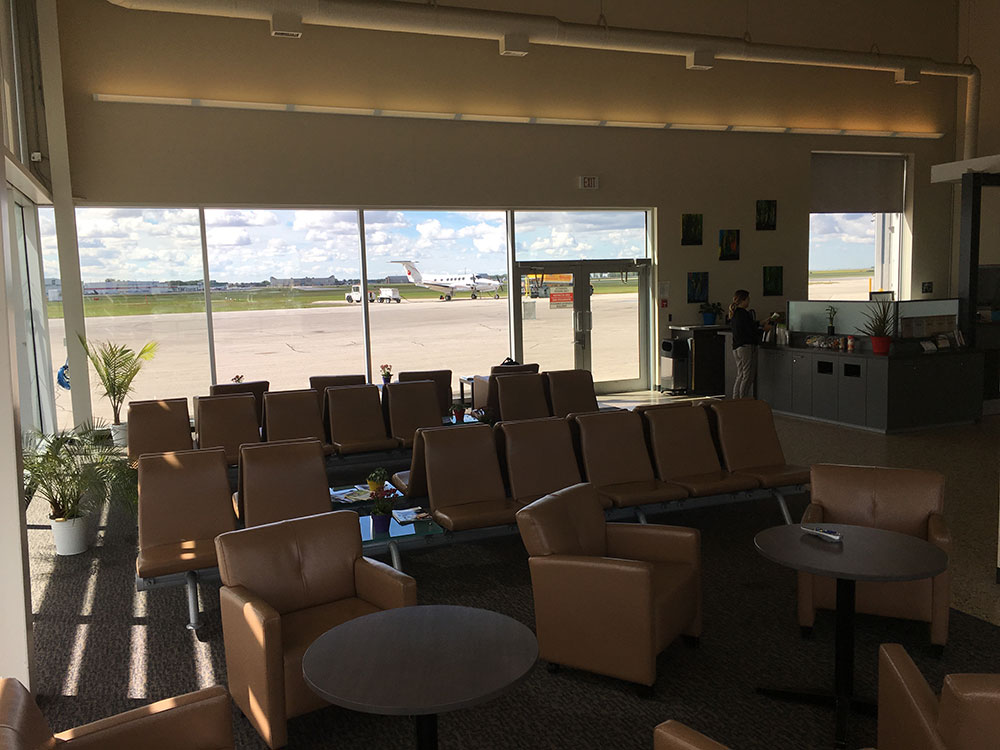 Executive Charter Lounge